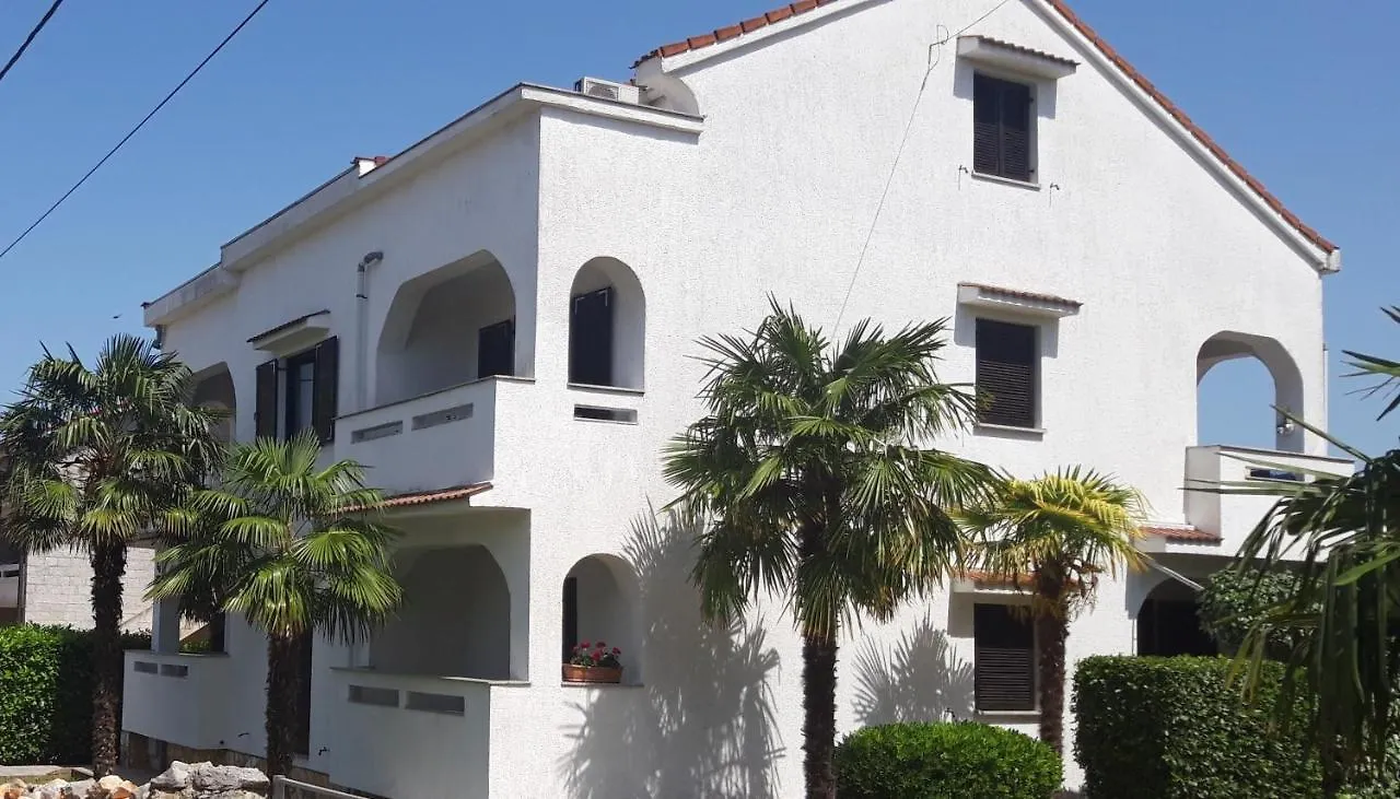 Apartments With A Parking Space Sveti Anton, Krk - 5288