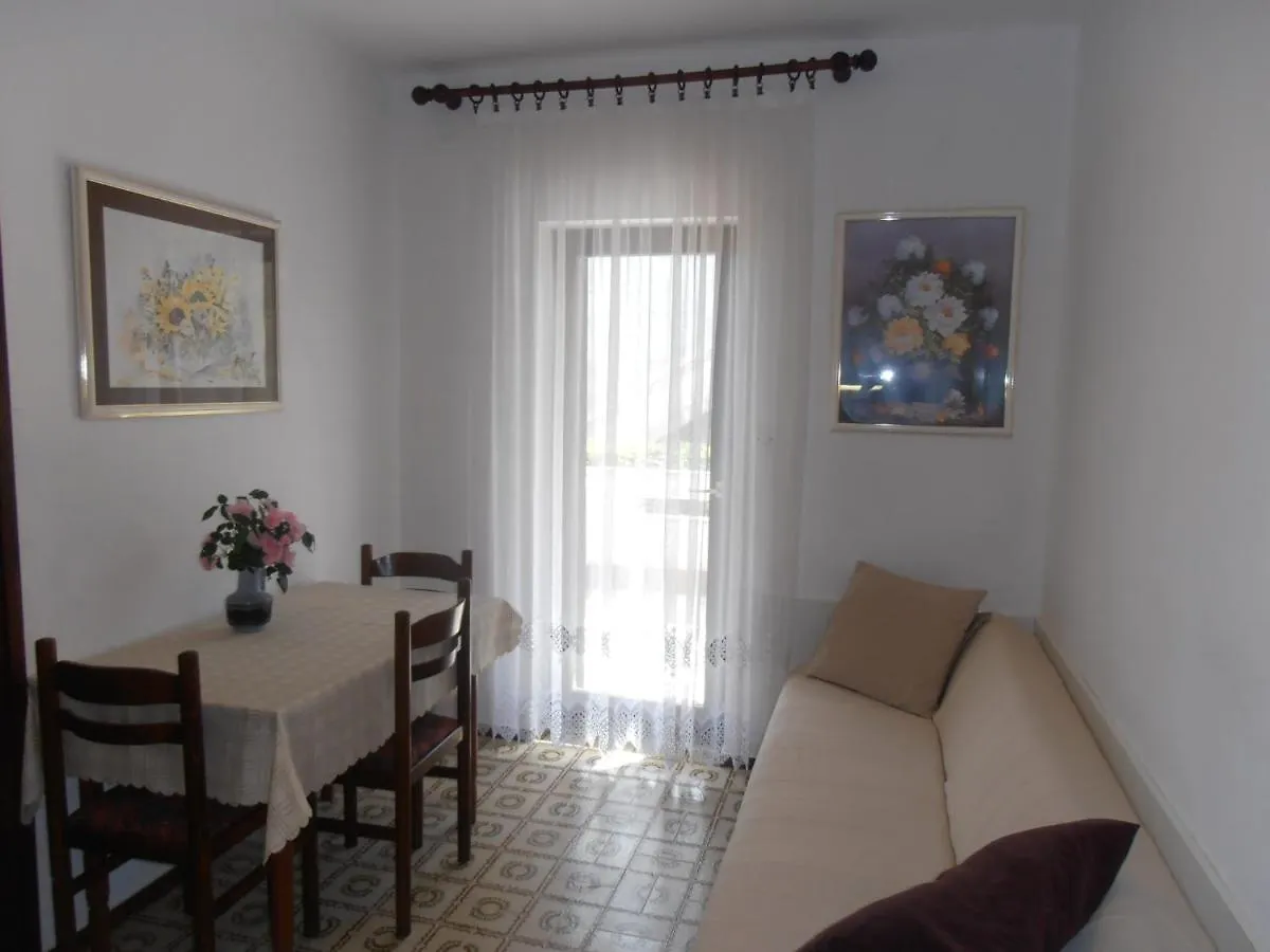 Apartments With A Parking Space Sveti Anton, Krk - 5288