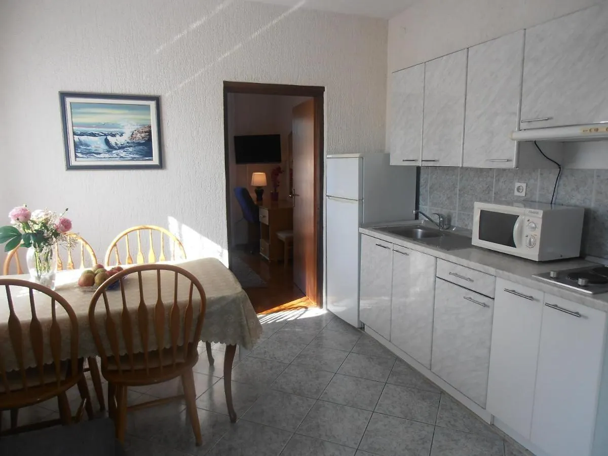 Apartments With A Parking Space Sveti Anton, Krk - 5288 0*, Sveti Anton (Krk)