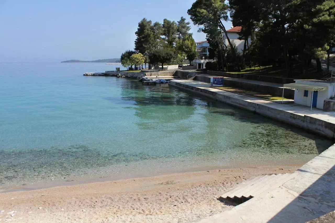 Apartments With A Parking Space Sveti Anton, Krk - 5288 0*, Sveti Anton (Krk)