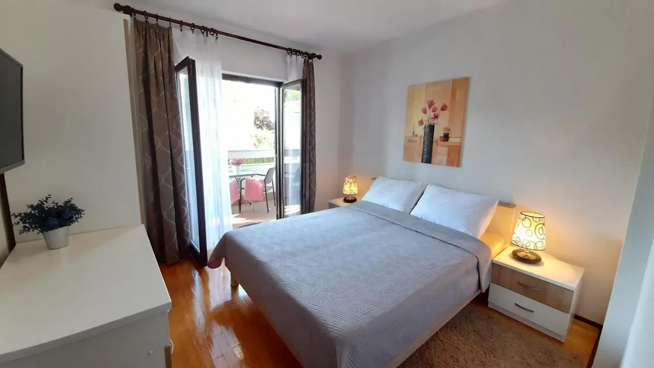 Apartments With A Parking Space Sveti Anton, Krk - 5288